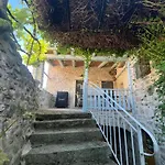 La Fleurine In Mostuejouls, Gorges Du Tarn *