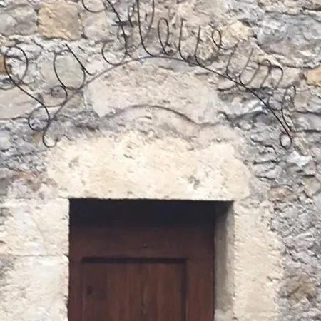 La Fleurine In Mostuejouls, Gorges Du Tarn 펜션